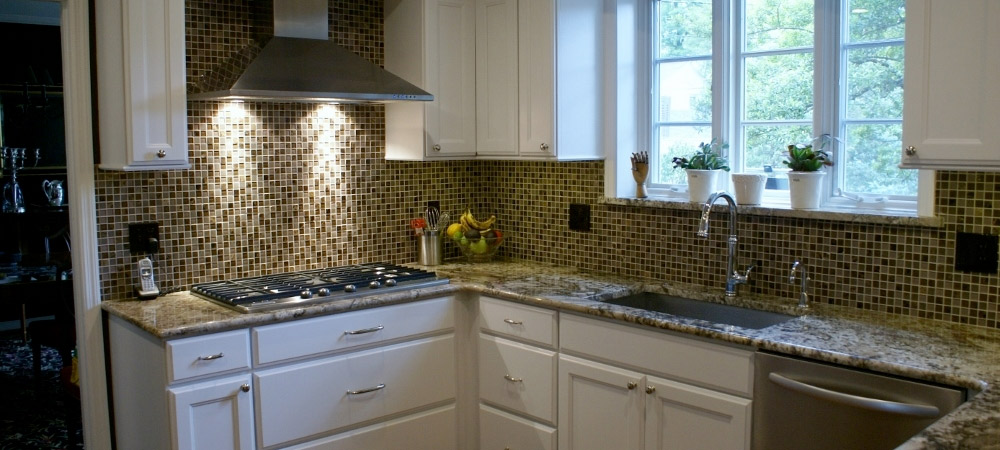 Custom Stone Tile Backsplashes